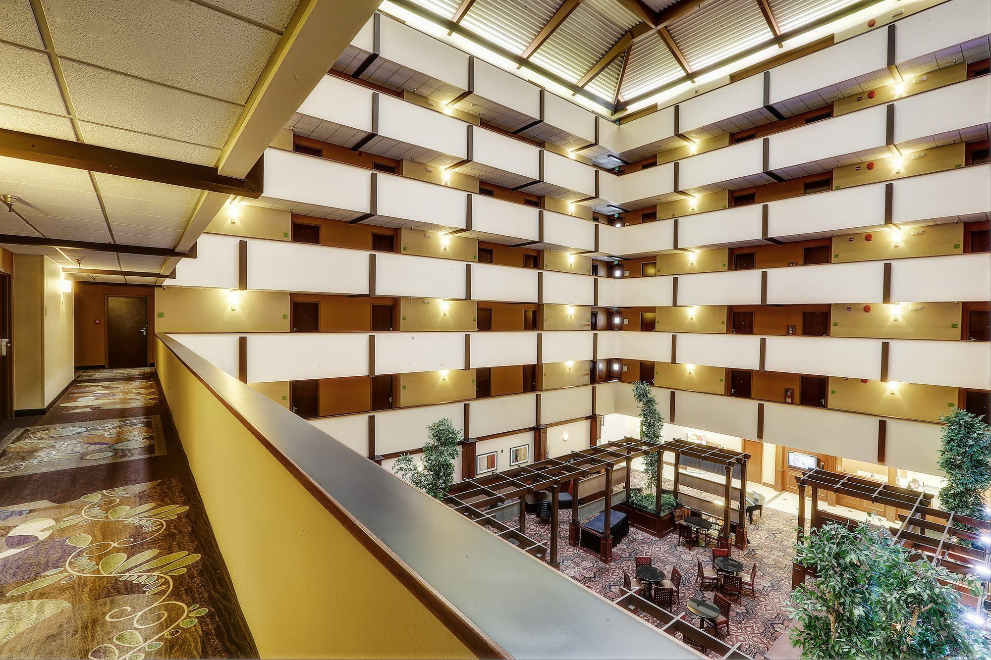 فندق مينوت، داكوتا الشماليةفي  فندق ومركز مؤتمرات كلاريون المظهر الخارجي الصورة